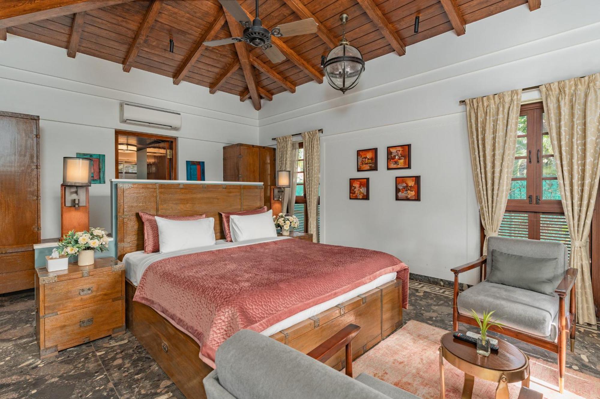 Azara Beach House - 5 Bhk Designer Villa, Candolim Beach Екстериор снимка